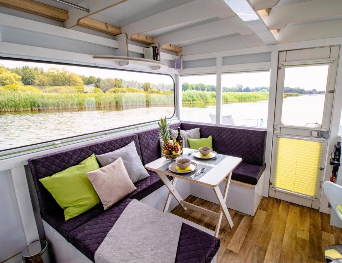Hausboot Fiona Im Yachthafen Berlin-schmoeckwitz Auf Der Spree Und Dem Mueggelsee Von Anfang April Bis Ende Oktober * Berlijn